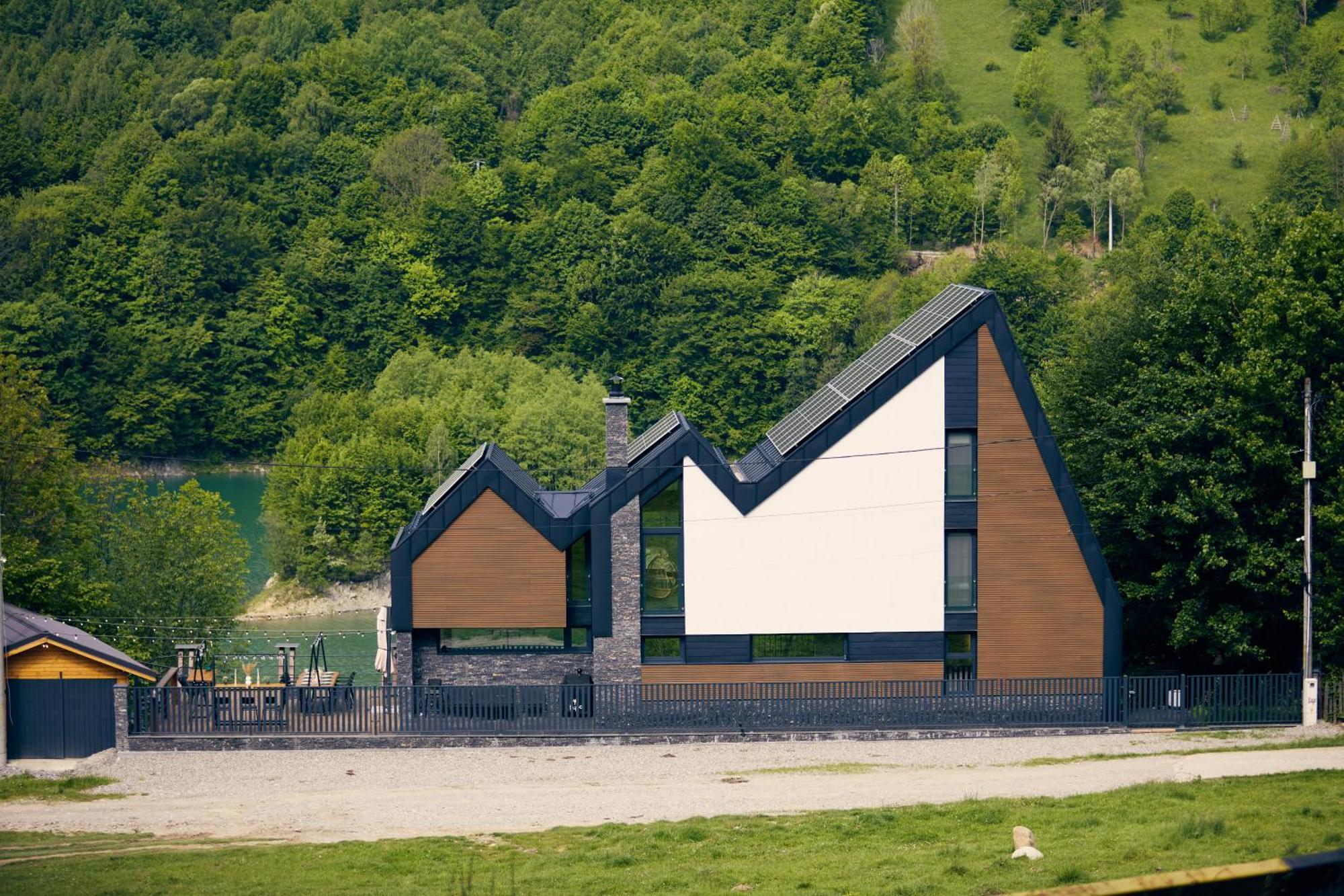 Utopia Lake View Teşila エクステリア 写真
