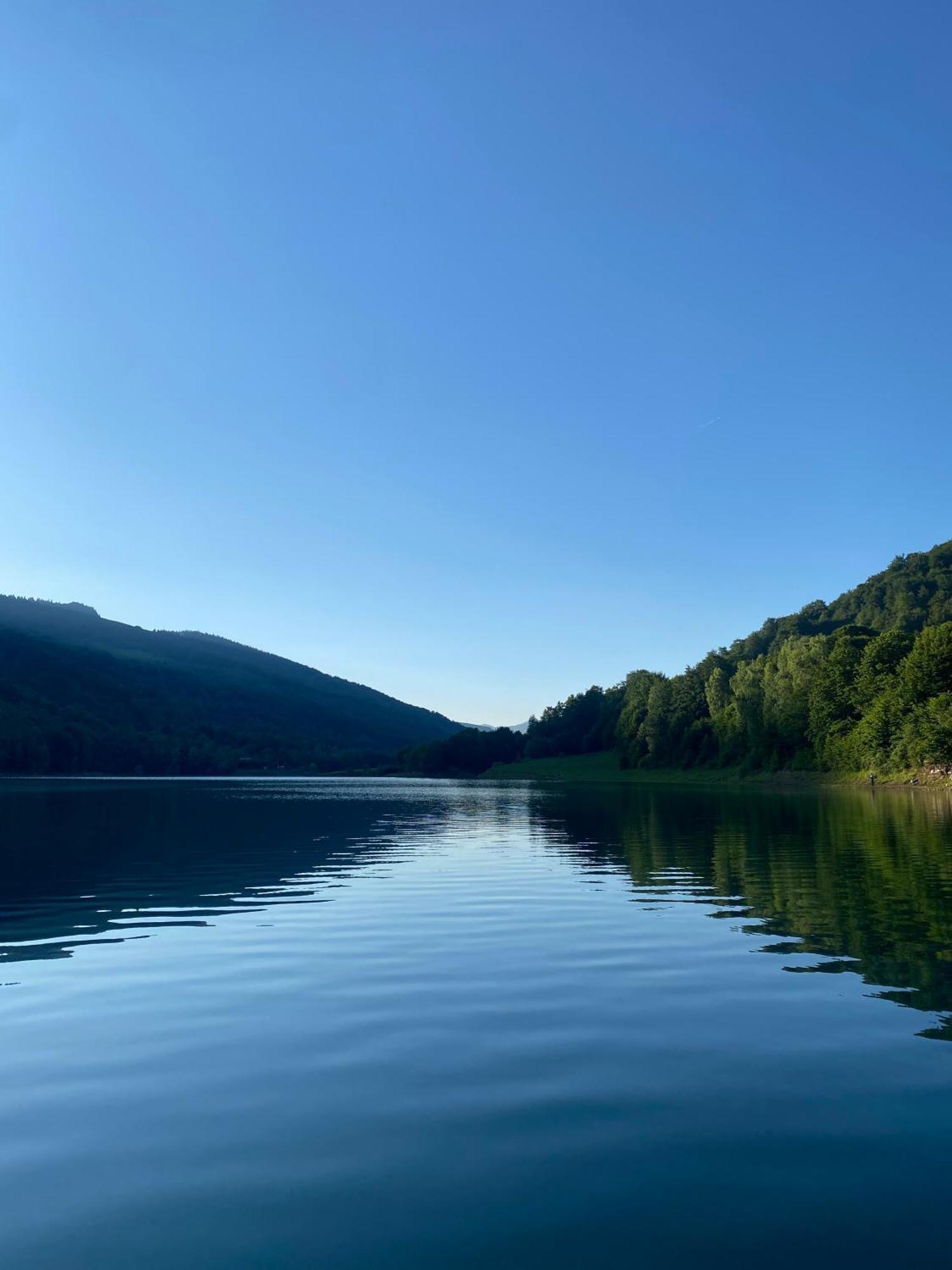 Utopia Lake View Teşila エクステリア 写真