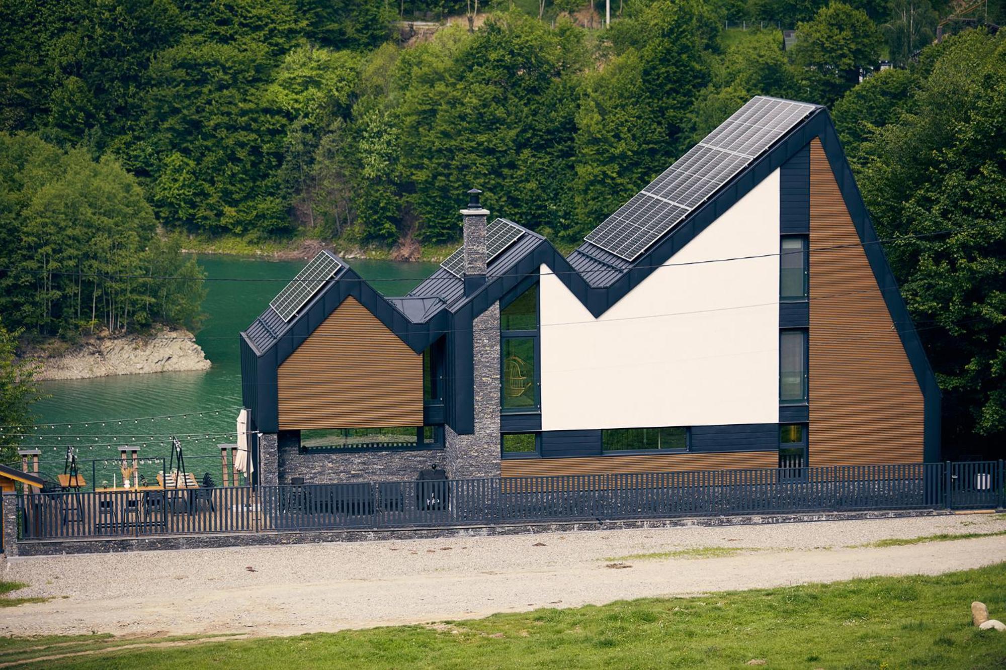 Utopia Lake View Teşila エクステリア 写真