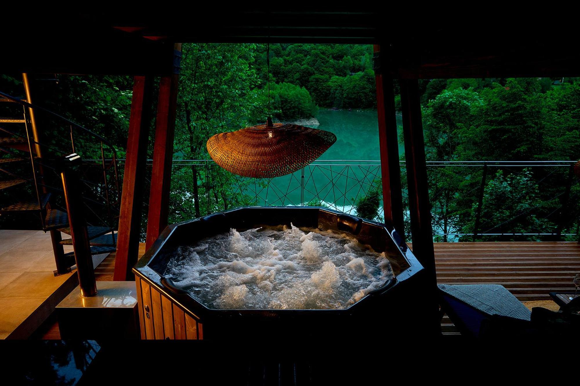 Utopia Lake View Teşila エクステリア 写真